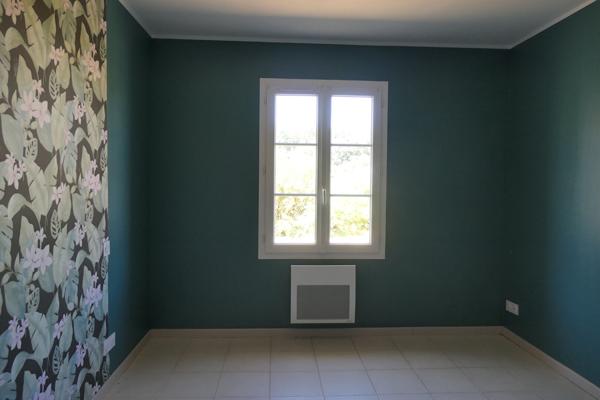 Maison de 95 m² de plain-pied à Sillé-Le-Guillaume - 3 chambres