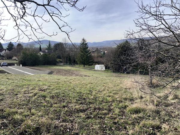 Immobilier Veyre-Monton (63960) – Terrain constructible 410m2 – 95 000 €