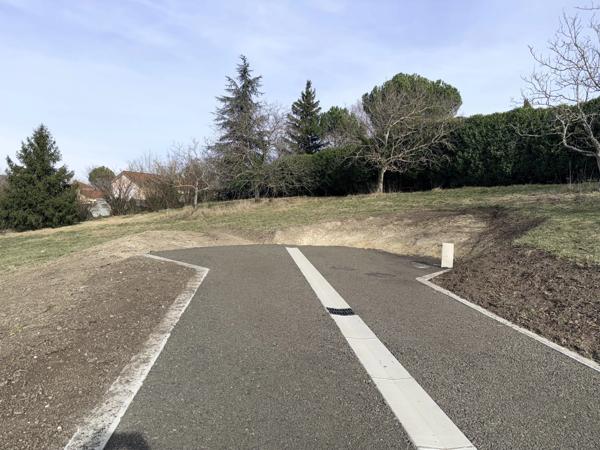 Immobilier Veyre-Monton (63960) – Terrain constructible 410m2 – 95 000 €