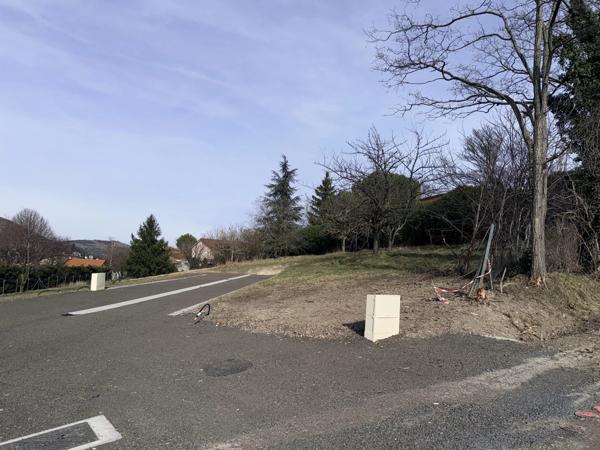 Immobilier Veyre-Monton (63960) – Terrain constructible 410m2 – 95 000 €