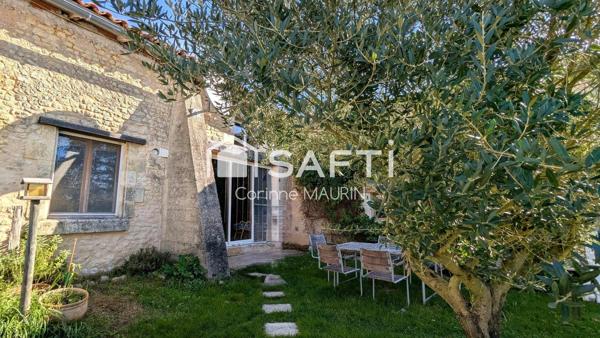 Entre Jonzac et Barbezieux, ancienne grange réhabilitée en habitation familiale + longère à finir de restaurer