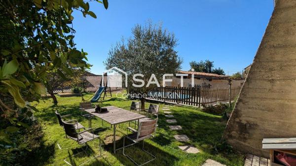 Entre Jonzac et Barbezieux, ancienne grange réhabilitée en habitation familiale + longère à finir de restaurer