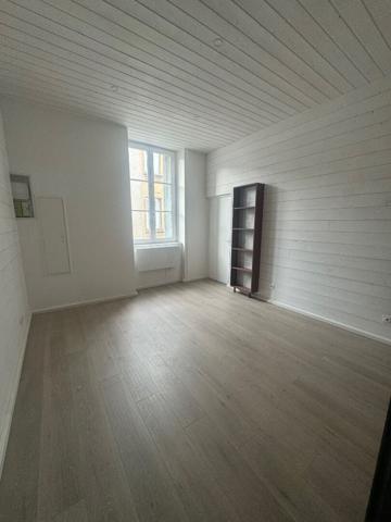 Appartement T2 en duplex REFAIT à NEUF