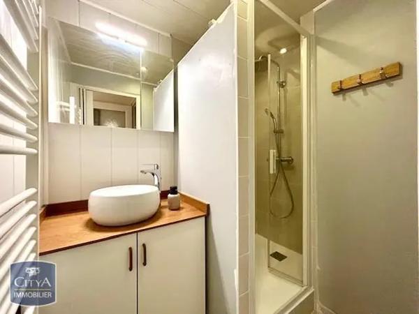 Appartement à louer 2 pièces 47.08m²