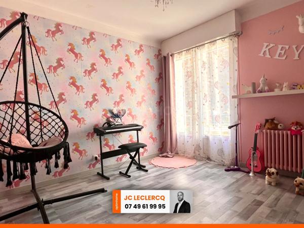 MAISON SUR SOUS-SOL 5 CHAMBRES