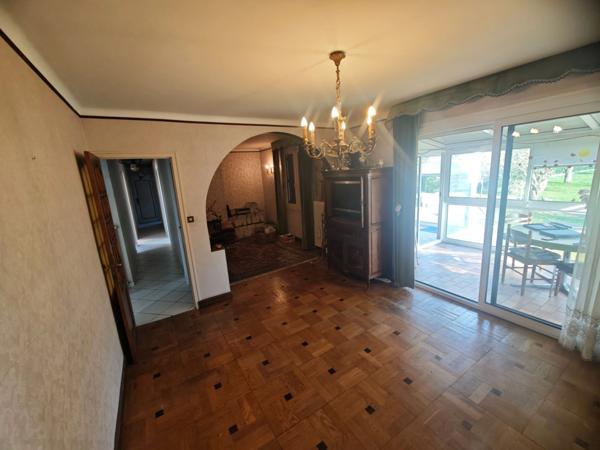 Maison 6 pièces – 110 m² habitables + grand sous‑sol – Terrain 1340 m² – Foucherans (39100)