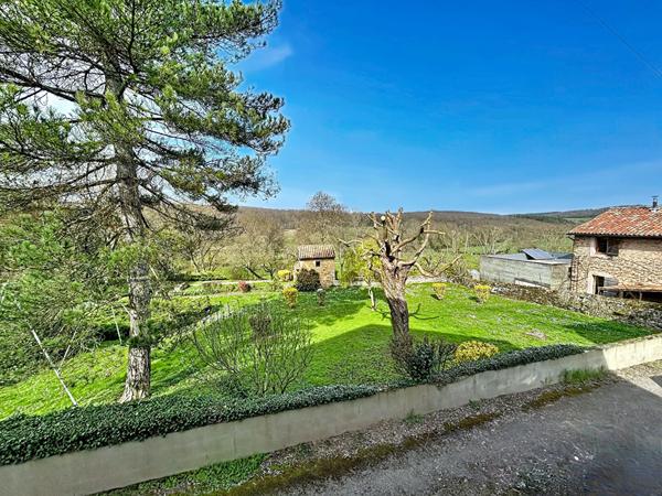 EXCLUSIVITE - Charmante maison de village - 80m² - VERZE