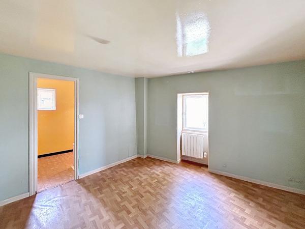 EXCLUSIVITE - Charmante maison de village - 80m² - VERZE