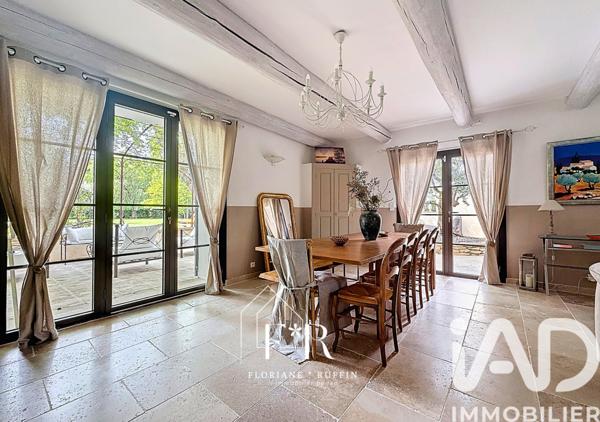 Maison à vendre 9 pièces 303 m² Pernes-les-Fontaines
