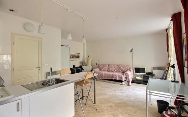 Appartement à vendre    2 pièces • 30,23 m2 Paris 6