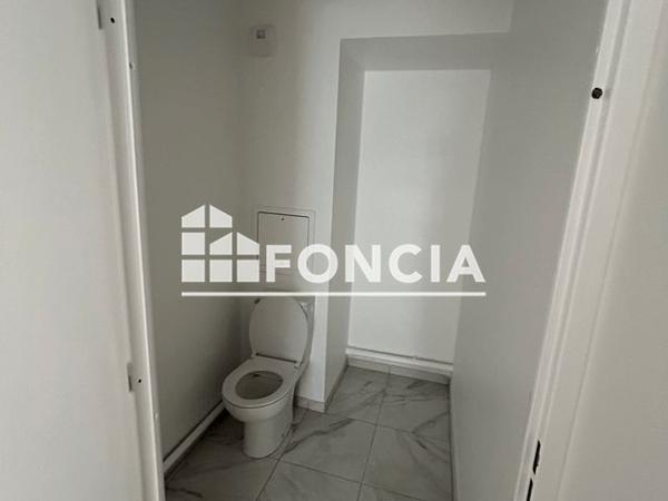 Location Appartement 2 pièces 49.7 m² - Sainte-genevieve-des-bois 91700