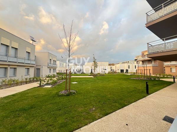 Appartement Clichy Sous Bois 5 pièce(s) 93.38 m2