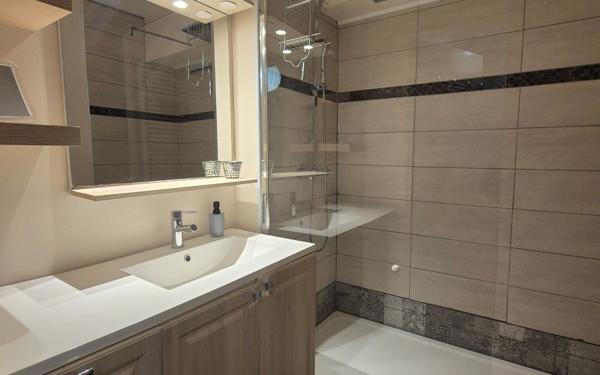 Appartement à vendre    2 pièces • 41,43 m2 Bayonne