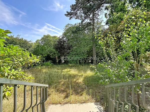 Vente                                                      Appartement
                        
                     4 pièces                      101 m2                     à Créteil