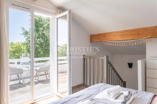 ANDERNOS, 1ère ligne avec piscine et 5 chambres