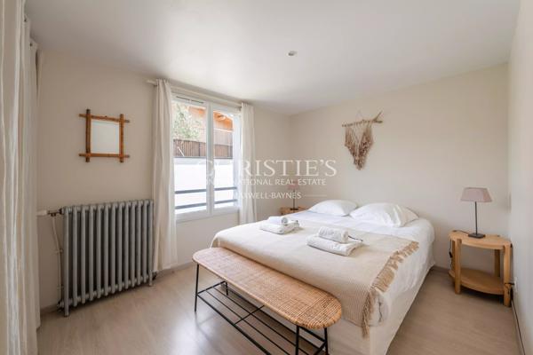 ANDERNOS, 1ère ligne avec piscine et 5 chambres