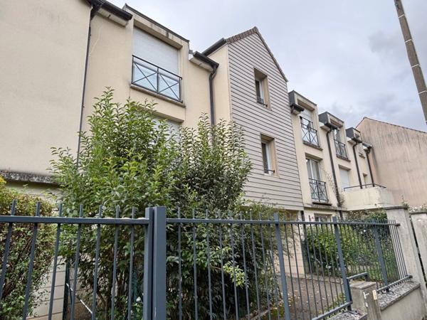 Location Appartement 2 pièces 43 m2 à Lèves