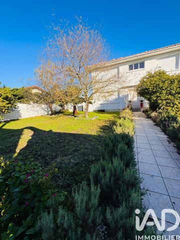 Maison à vendre 6 pièces 162 m² Pessac