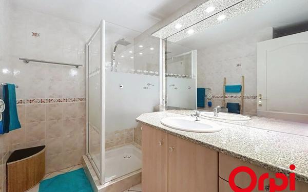 Maison à vendre    5 pièces • 252 m2 Bellerive-sur-Allier