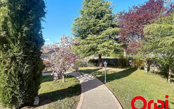 Maison à vendre    5 pièces • 252 m2 Bellerive-sur-Allier