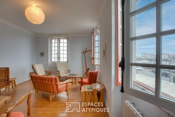 Appartement typique années 50 et sa vue sur le port