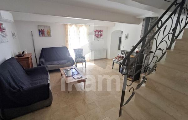 Maison 7 pièces 177 m2 GENISSIEUX