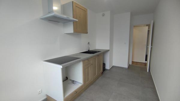 Appartement à louer    1 pièce •  Crosne