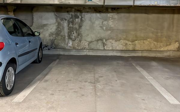 Stationnement à louer    Toulouse