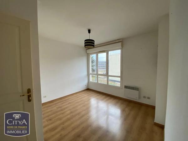 Appartement à louer 2 pièces 45.6m² La Madeleine (59110)