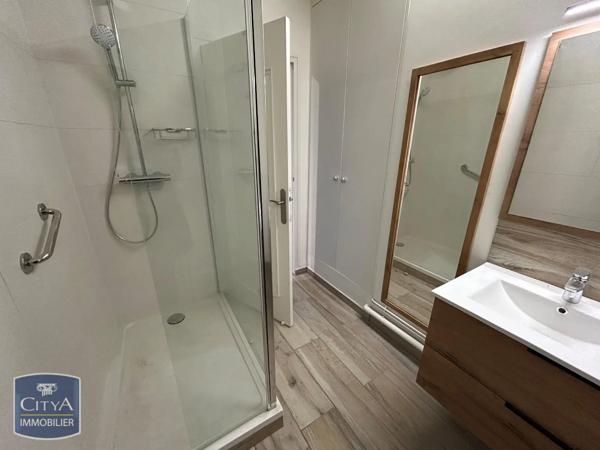 Appartement à louer 3 pièces 80.81m²