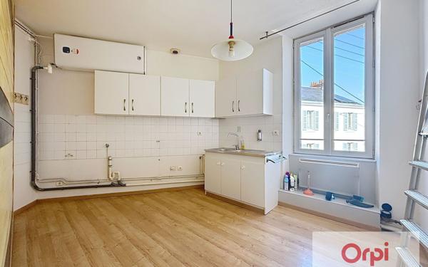 Appartement à louer    3 pièces • 72,49 m2 Montluçon