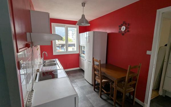 Appartement à louer    2 pièces •  Saint-Égrève