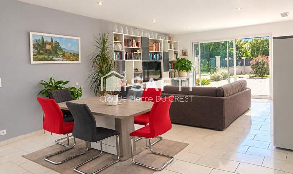 Villa récente 121 m² avec piscine et garage