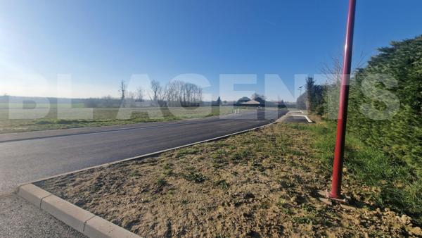 Terrain idéalement située.. Castelsarrasin