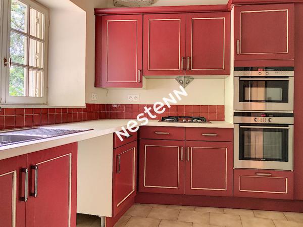 LONGERE 8 PIECES - 196 m² avec jardin