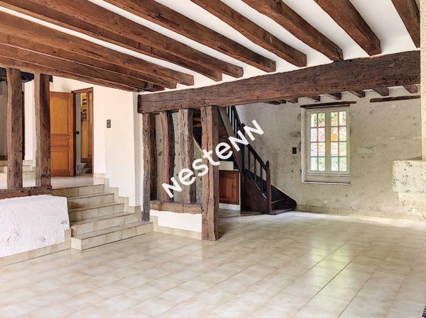 LONGERE 8 PIECES - 196 m² avec jardin