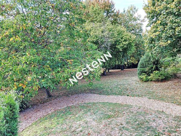 LONGERE 8 PIECES - 196 m² avec jardin
