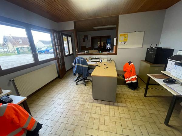 Entrepôt / local industriel Gournay En Bray