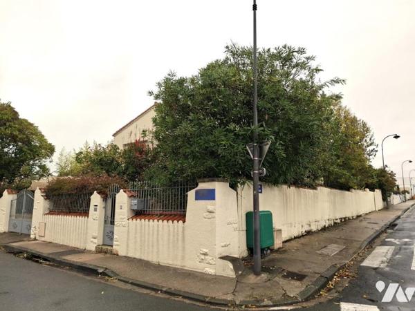 Belle maison de ville de 1950 à ROYAN de 142 m² hab avec 4 chambres - plage/commerces à pied