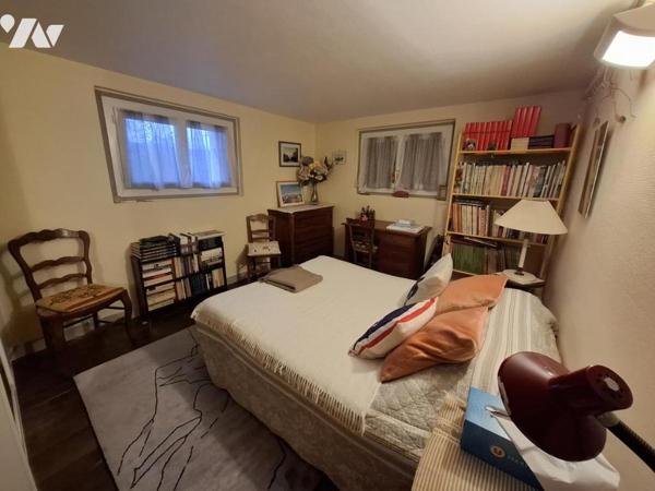 Belle maison de ville de 1950 à ROYAN de 142 m² hab avec 4 chambres - plage/commerces à pied