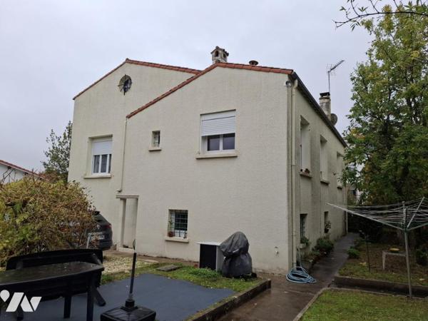 Belle maison de ville de 1950 à ROYAN de 142 m² hab avec 4 chambres - plage/commerces à pied
