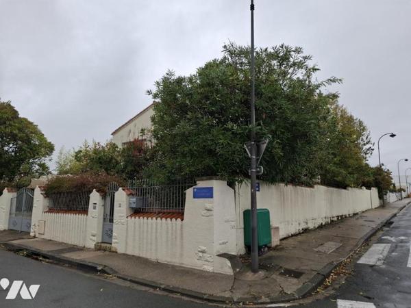 Belle maison de ville de 1950 à ROYAN de 142 m² hab avec 4 chambres - plage/commerces à pied