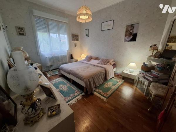 Belle maison de ville de 1950 à ROYAN de 142 m² hab avec 4 chambres - plage/commerces à pied