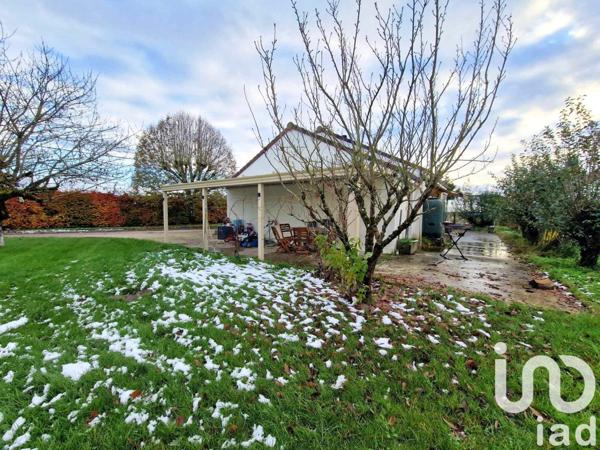 Maison traditionnelle 6 pièces de 115 m² à Les Bordes (45460)