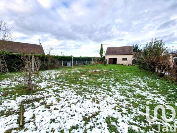 Maison traditionnelle 6 pièces de 115 m² à Les Bordes (45460)