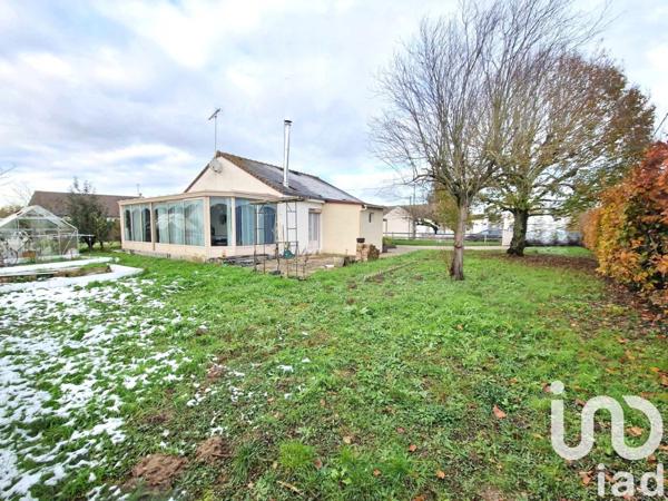 Maison traditionnelle 6 pièces de 115 m² à Les Bordes (45460)