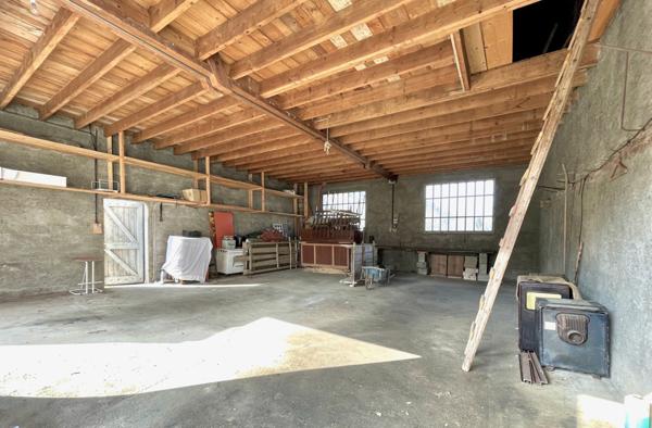 Saint-Christophe-sur-Guiers (38380) Maison 92,6 m2 - avec 80 m2 au sol de garage / atelier (sur 2 niveaux) - jardin - terrain - 35mn de Chambéry