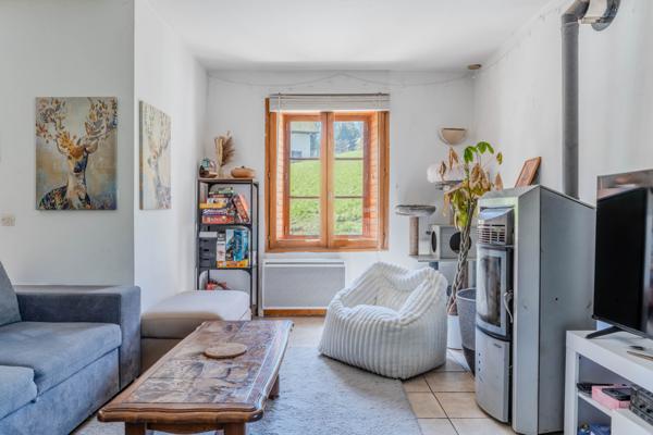 Saint-Christophe-sur-Guiers (38380) Maison 92,6 m2 - avec 80 m2 au sol de garage / atelier (sur 2 niveaux) - jardin - terrain - 35mn de Chambéry