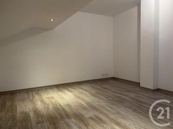 Appartement à vendre  5 pièces - 85,83 m 2   PONTARLIER  - 25