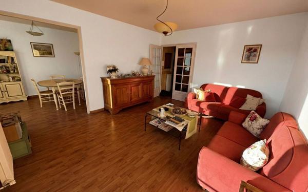 Appartement à vendre    4 pièces • 79 m2 Pau